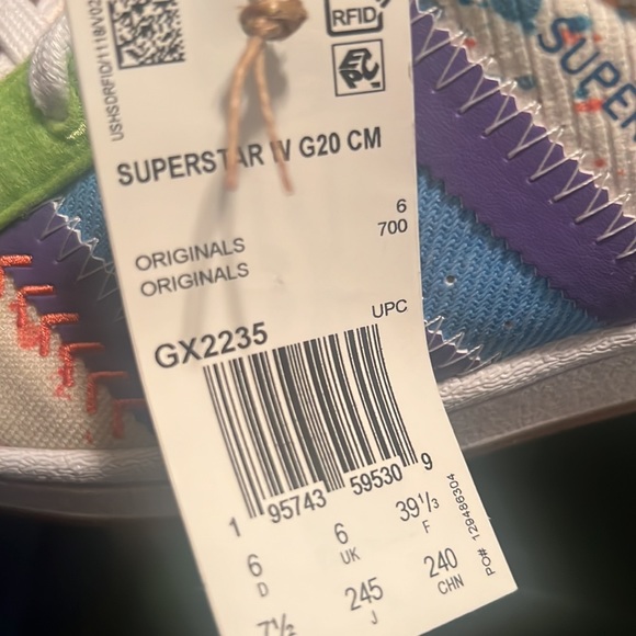 Adidas women’s shoes - Picture 15 of 17